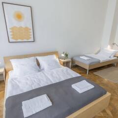 Апартаменты Bohemia Apartments Prague Centre сейф в номере