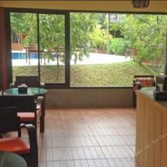 Отель Baan Suan Resort Пхукет гостиничный бар