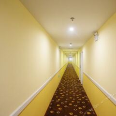 Отель Home Inn (Shanghai Pudong International Airport Free Trade Zone) Китай, Шанхай - отзывы, цены и фото номеров - забронировать отель Home Inn (Shanghai Pudong International Airport Free Trade Zone) онлайн интерьер отеля фото 2