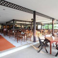 Отель Southern Lanta Resort питание фото 3