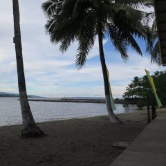 Отель Waterfront Insular Hotel Davao Филиппины, Давао - отзывы, цены и фото номеров - забронировать отель Waterfront Insular Hotel Davao онлайн пляж фото 2