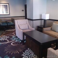 Отель Staybridge Suites Columbus-Airport развлечения