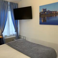 Отель Kyriad Saumur Centre Сомюр сейф в номере