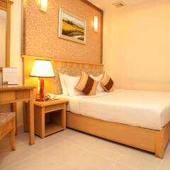 Silverland Min Hotel сейф в номере