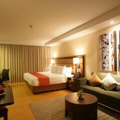 Legacy Suites Hotel Sukhumvit by Compass Hospitality 4* Улучшенные апартаменты с разными типами кроватей фото 5