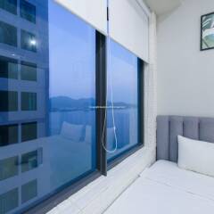 Апартаменты Handy Beachfront Apartment Нячанг комната для гостей фото 3