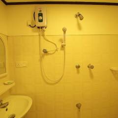 Отель Yuthika Resort ванная