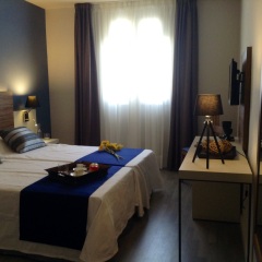Urban Dream Granada Hotel комната для гостей