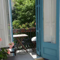 Отель Hostal Martina Барселона с домашними животными