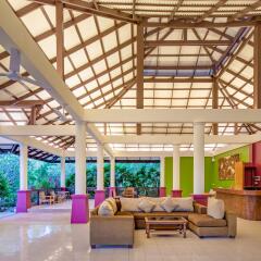 Отель Panalee Resort интерьер отеля