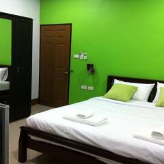 Отель Lanta Sun Smile Place Ланта сейф в номере