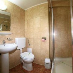 Pensiunea Steluta in Predeal, Romania from 57$, photos, reviews - zenhotels.com bathroom