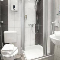 Отель Design Apart By Centro Comfort Германия, Дюссельдорф - отзывы, цены и фото номеров - забронировать отель Design Apart By Centro Comfort онлайн ванная фото 2
