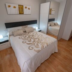 Отель Apartament Els Pins Испания, Бланес - отзывы, цены и фото номеров - забронировать отель Apartament Els Pins онлайн комната для гостей