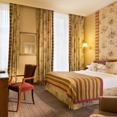 Отель Hôtel Horset Opéra, BW Premier Collection сейф в номере
