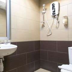 Отель OYO 197 Hotel WW KL Малайзия, Куала-Лумпур - отзывы, цены и фото номеров - забронировать отель OYO 197 Hotel WW KL онлайн ванная