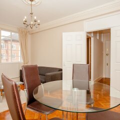Апартаменты Bright 2 Bedroom Apartment Near Regents Park комната для гостей фото 5