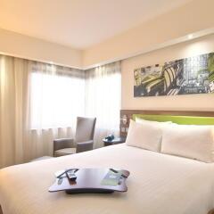 Гостиница Hampton by Hilton Samara 3* Номер Queen с двуспальной кроватью
