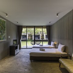 Отель Into The Forest Resort комната для гостей