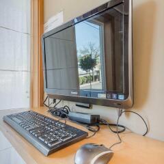 Отель Comfort Inn & Suites North Vancouver Канада, Аптаун - отзывы, цены и фото номеров - забронировать отель Comfort Inn & Suites North Vancouver онлайн интерьер отеля