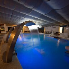 Отель Mioni Royal San Италия, Монтегротто-Терме - отзывы, цены и фото номеров - забронировать отель Mioni Royal San онлайн бассейн