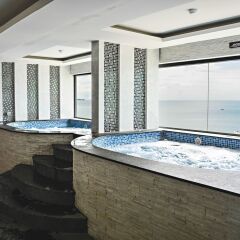 Cosy Beach Hotel Паттайя бассейн