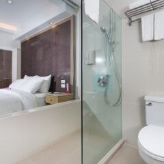 Отель Empress Hotel HoChiMinh City Вьетнам, Хошимин - 1 отзыв об отеле, цены и фото номеров - забронировать отель Empress Hotel HoChiMinh City онлайн ванная