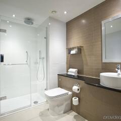 Amba Hotel Charing Cross ванная фото 2