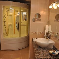 Gaziantep Plaza Hotel Турция, Газиантеп - отзывы, цены и фото номеров - забронировать отель Gaziantep Plaza Hotel онлайн ванная фото 2