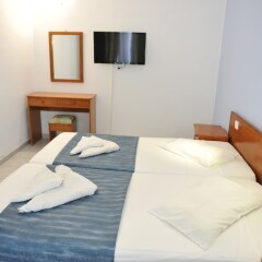 Maritime Hotel Aprts сейф в номере