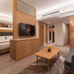 Отель Holiday Inn Shanghai Hongqiao Central комната для гостей фото 2