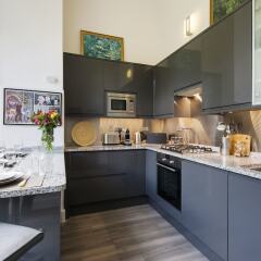 Отель Luxurious Hampstead Home with Gorgeous Garden питание фото 2