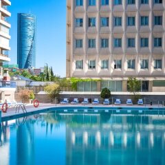 Отель Tryp Madrid Chamartin Испания, Мадрид - 1 отзыв об отеле, цены и фото номеров - забронировать отель Tryp Madrid Chamartin онлайн бассейн фото 2