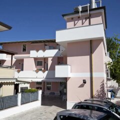 Hotel Villa Cicchini Римини парковка