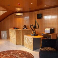 Отель Leone Lodge Freetown Сьерра-Леоне, Фритаун - отзывы, цены и фото номеров - забронировать отель Leone Lodge Freetown онлайн интерьер отеля