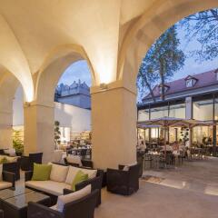 Отель Augustine, a Luxury Collection Hotel, Prague Чехия, Прага - отзывы, цены и фото номеров - забронировать отель Augustine, a Luxury Collection Hotel, Prague онлайн интерьер отеля