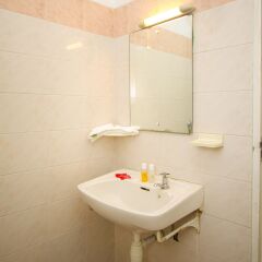 Отель Jumuia Guest House Nakuru ванная фото 2