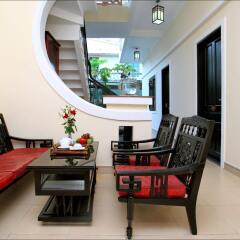 Отель Han Thuyen Homestay интерьер отеля