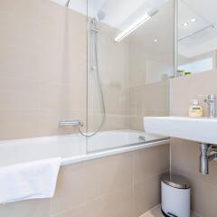 Отель Duschel Apartments Wien-Hauptbahnhof Австрия, Вена - отзывы, цены и фото номеров - забронировать отель Duschel Apartments Wien-Hauptbahnhof онлайн ванная