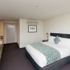 Scenic Hotel Te Pania in Napier, New Zealand from 166$, photos, reviews - zenhotels.com guestroom photo 3