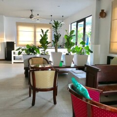 Отель Hiranyika Cafe and Bed Самуи помещение для мероприятий