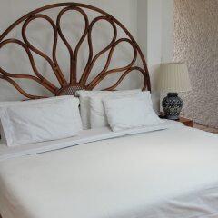Отель Steinhaus Suites Palacio De Versalles Мехико комната для гостей фото 3