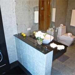 Отель Baan Bua Nai Harn 3 bedrooms Villa ванная фото 2