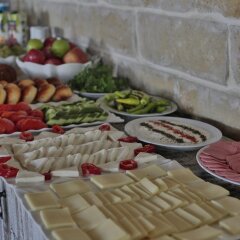 Elevres Stone House Hotel питание
