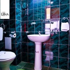 Lina Hotel in Bucharest, Romania from 72$, photos, reviews - zenhotels.com bathroom