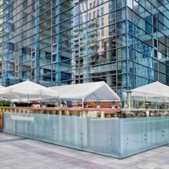 Hilton Warsaw Hotel & Convention Centre парковка