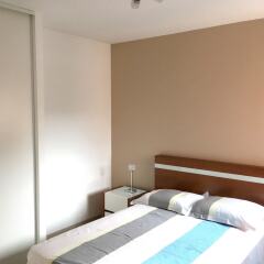 Апартаменты Apartment With 2 Bedrooms in Bagnolet, With Terrace and Wifi комната для гостей фото 2