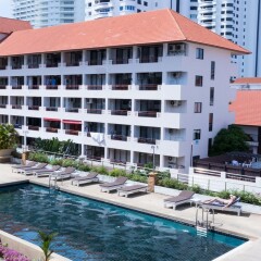 Отель Jomtien Plaza Residence бассейн
