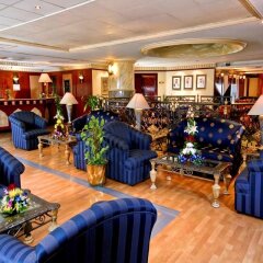 Landmark Plaza Hotel развлечения