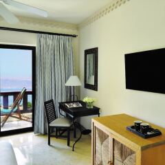 Отель Movenpick Resort & Spa Dead Sea удобства в номере фото 2